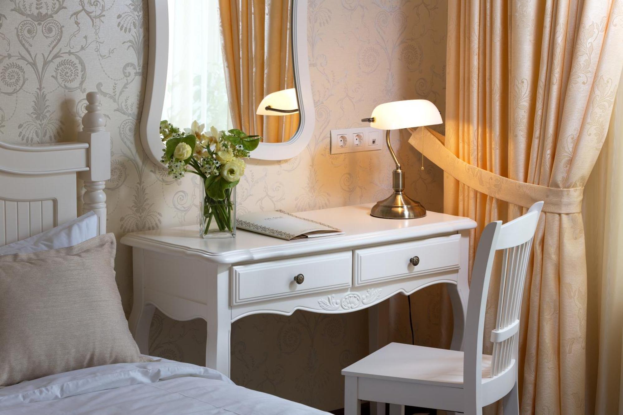 חארקיב De Gaulle Boutique Hotel מראה חיצוני תמונה