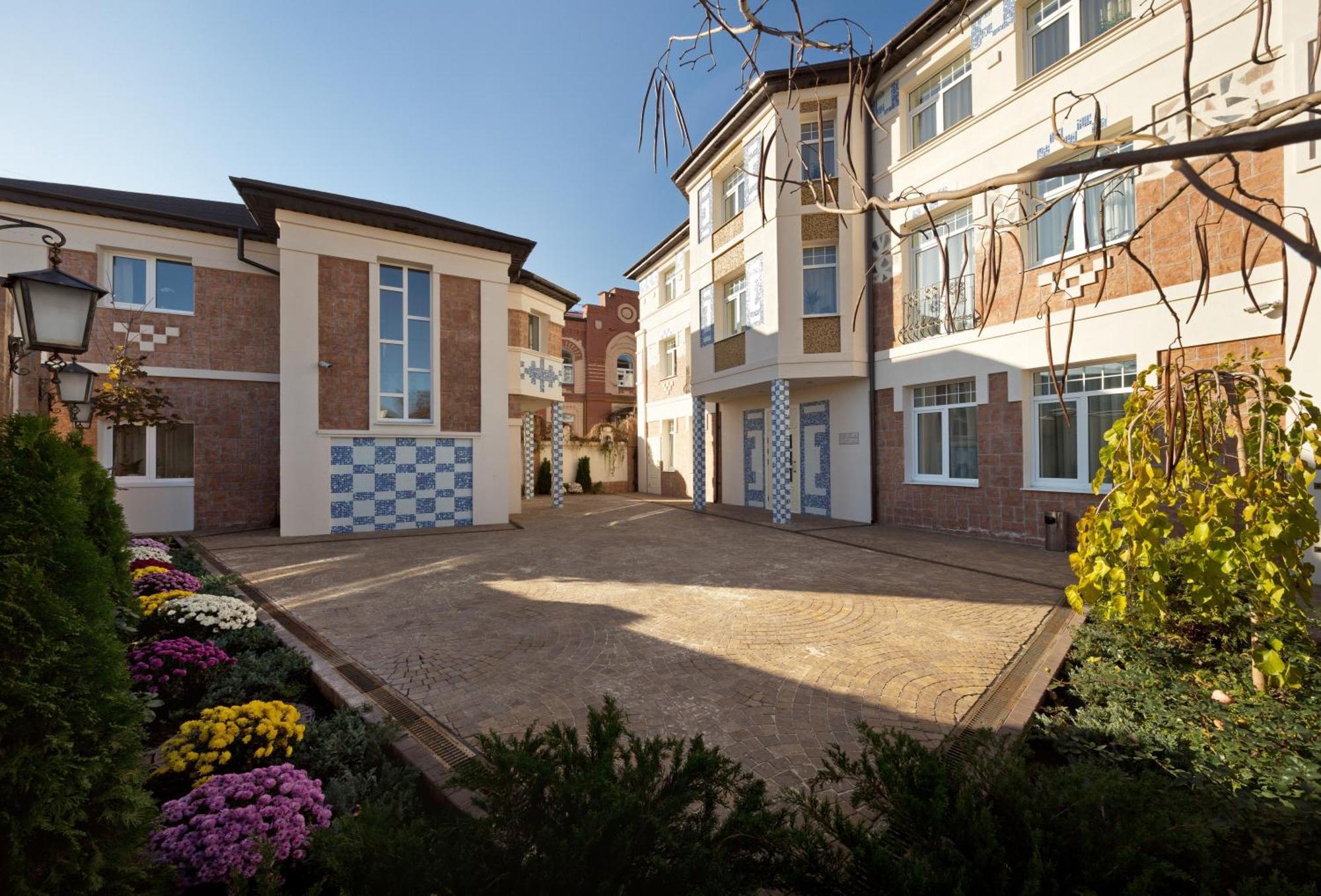 חארקיב De Gaulle Boutique Hotel מראה חיצוני תמונה