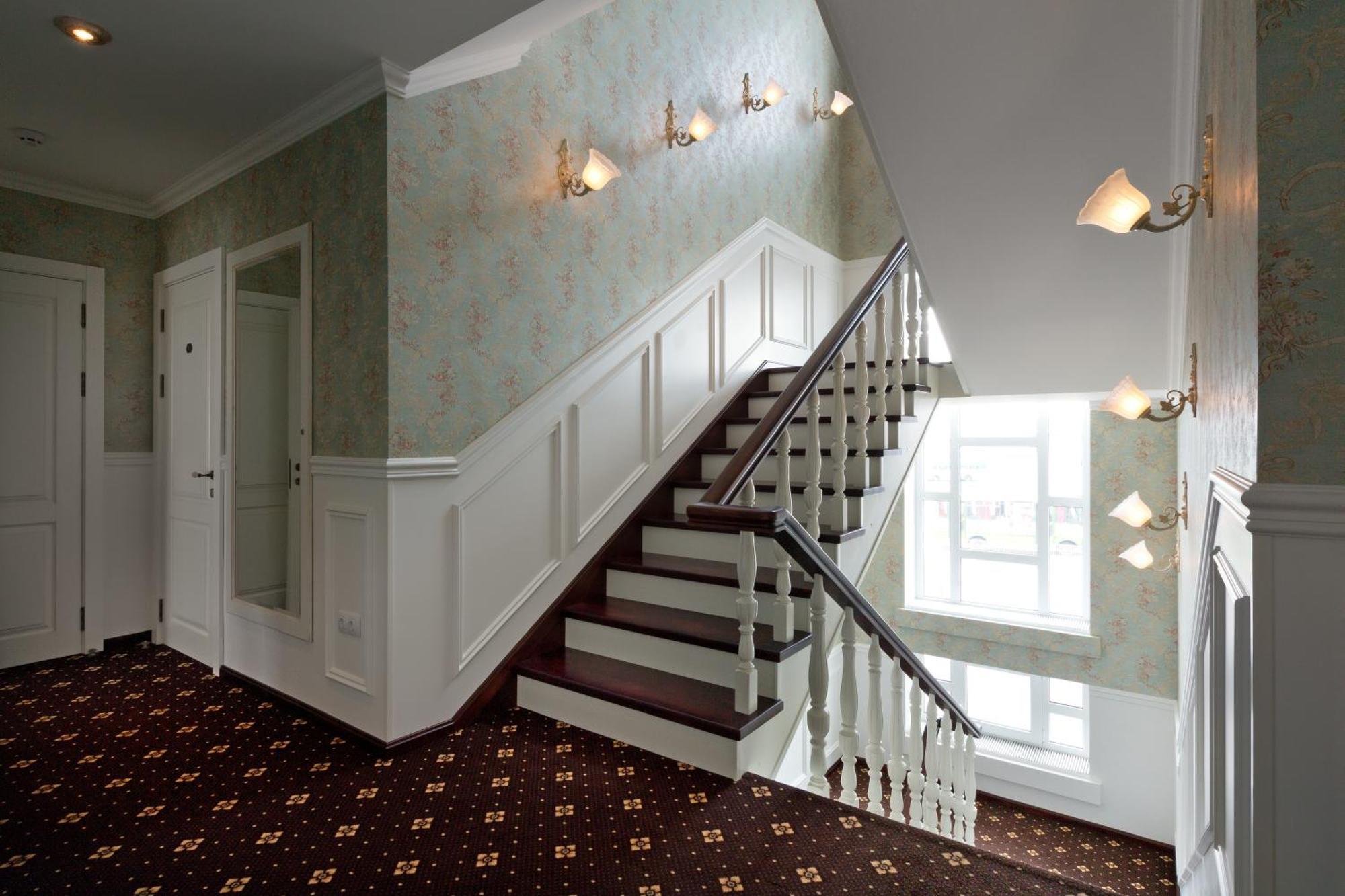 חארקיב De Gaulle Boutique Hotel מראה חיצוני תמונה