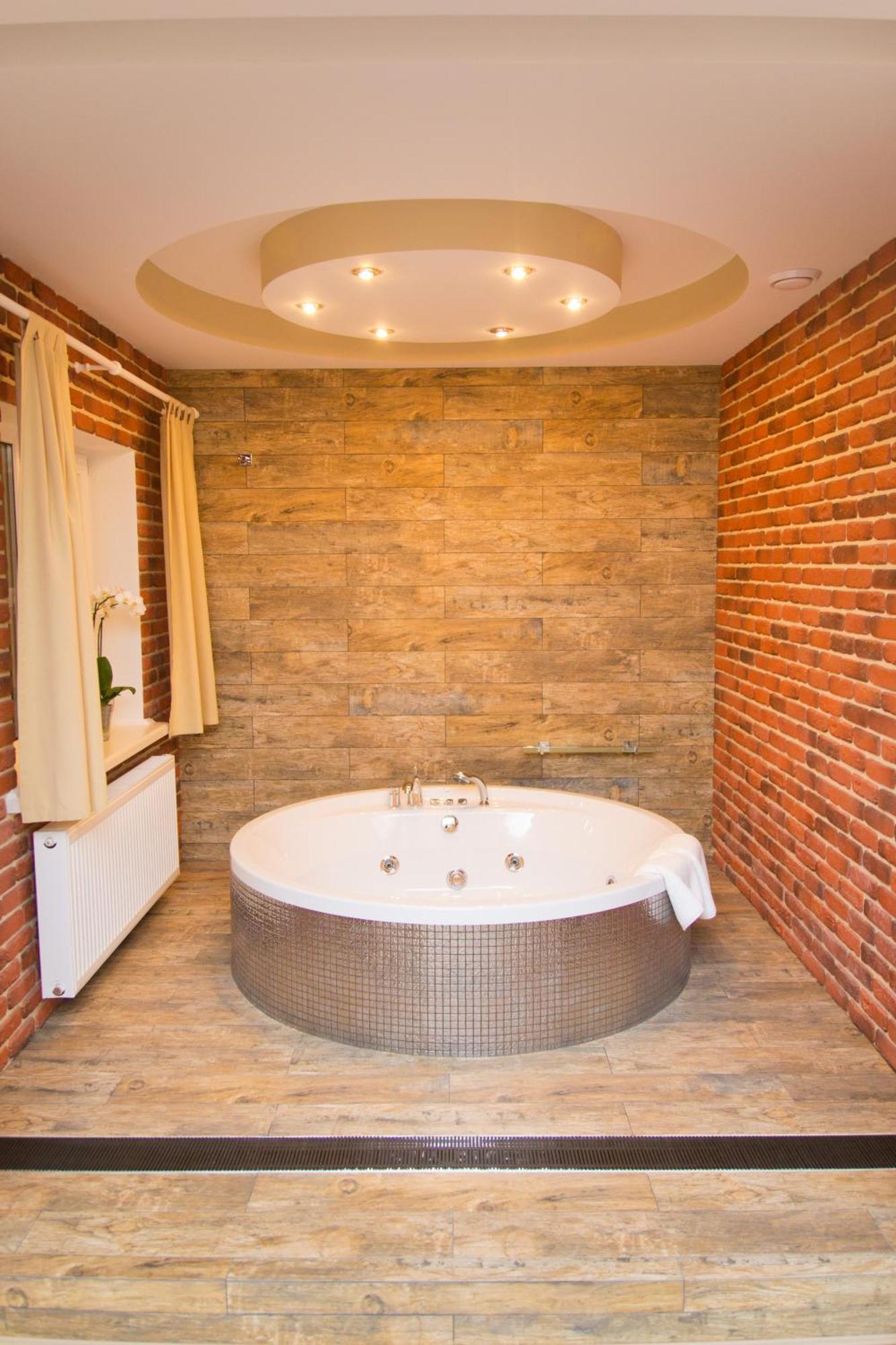 חארקיב De Gaulle Boutique Hotel מראה חיצוני תמונה