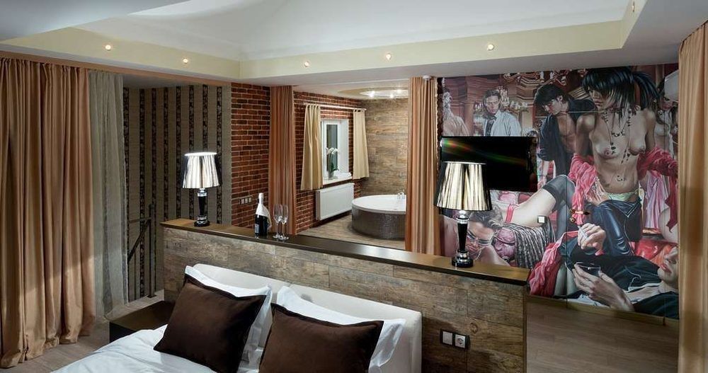 חארקיב De Gaulle Boutique Hotel מראה חיצוני תמונה