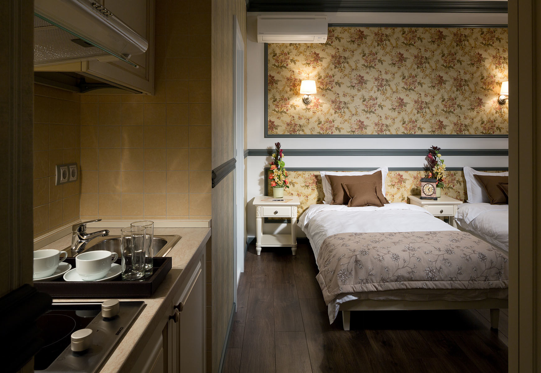 חארקיב De Gaulle Boutique Hotel מראה חיצוני תמונה