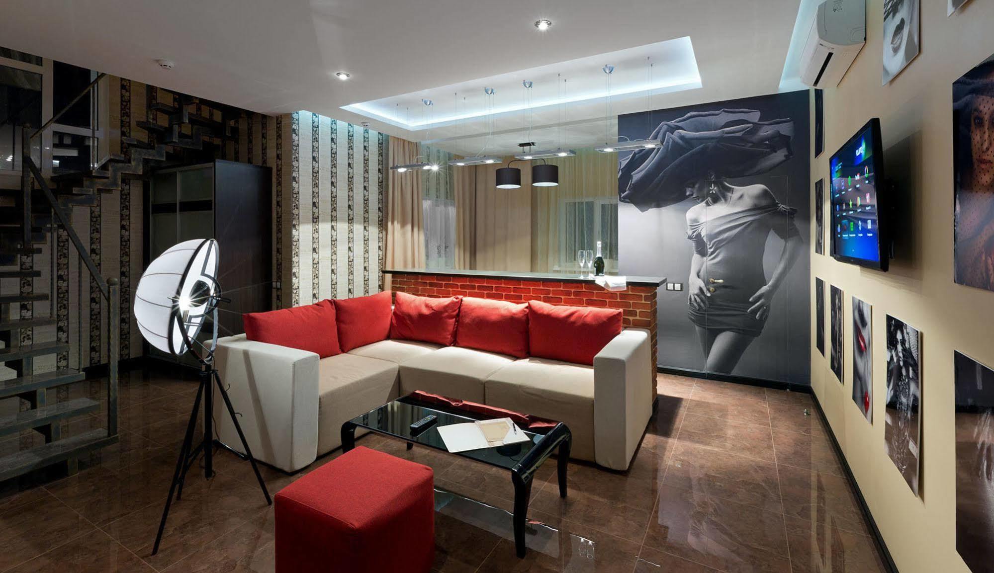 חארקיב De Gaulle Boutique Hotel מראה חיצוני תמונה