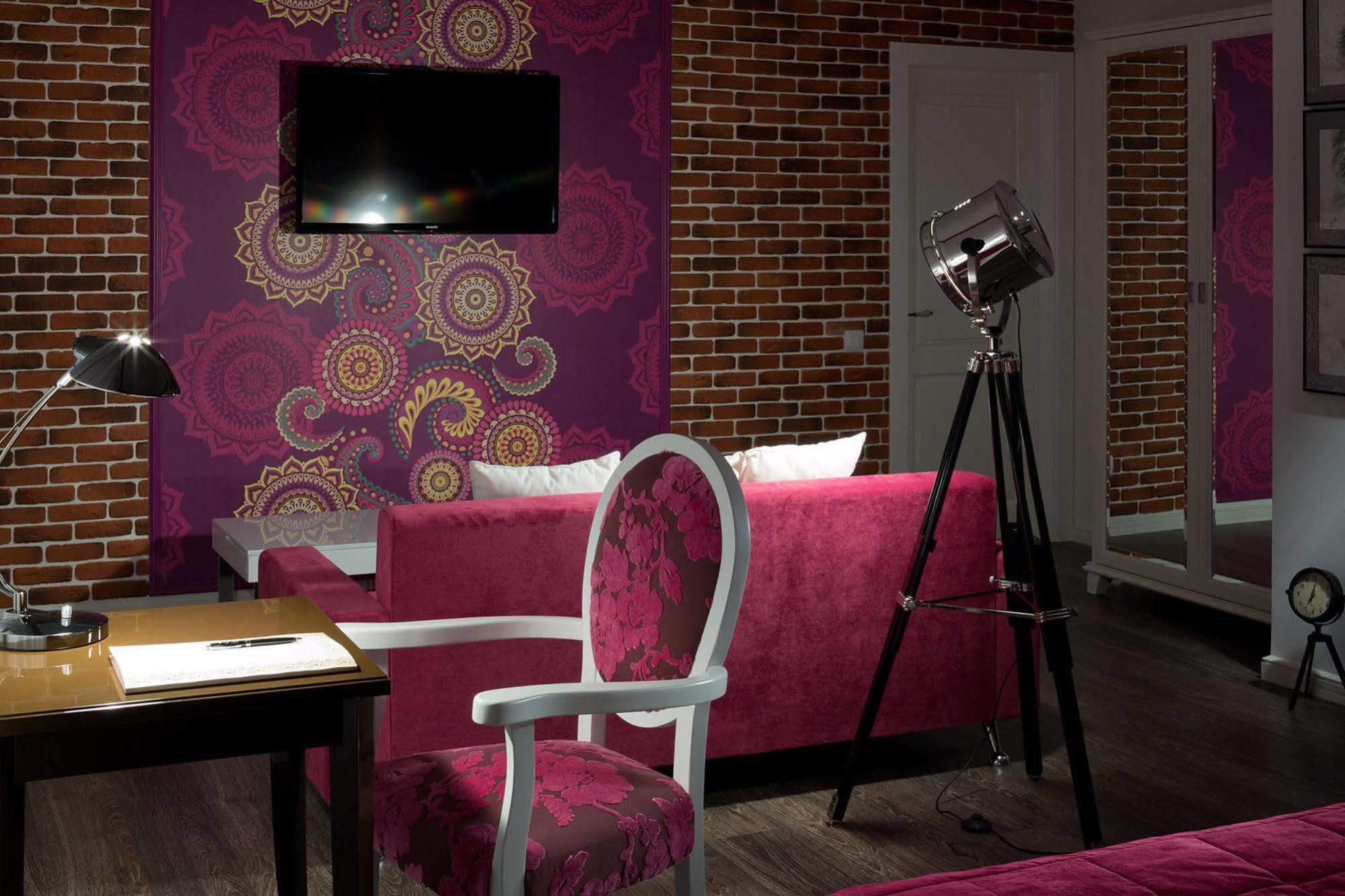 חארקיב De Gaulle Boutique Hotel מראה חיצוני תמונה