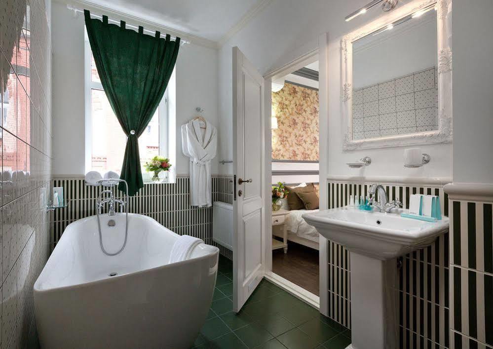 חארקיב De Gaulle Boutique Hotel מראה חיצוני תמונה